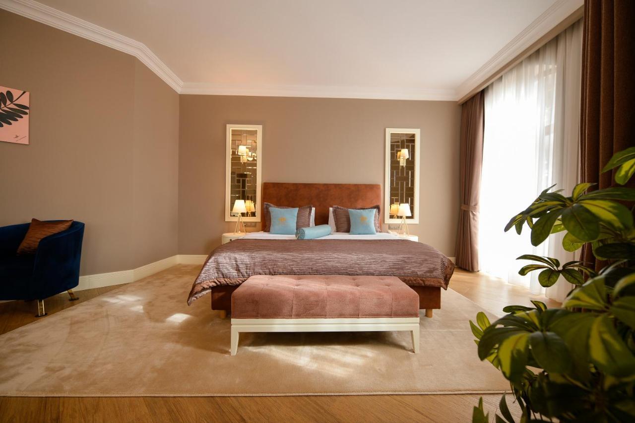 Royal Casino & Hotel Батумі Екстер'єр фото