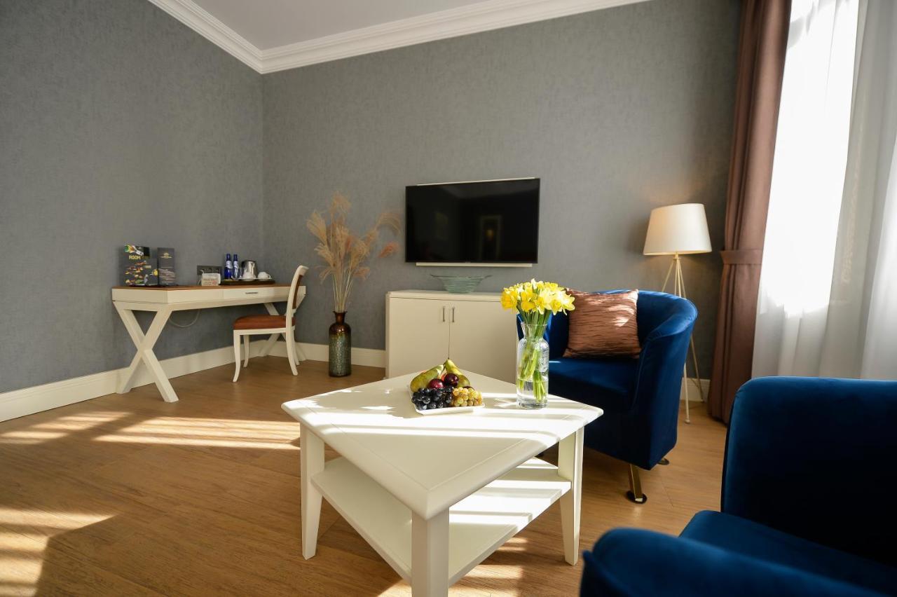 Royal Casino & Hotel Батумі Екстер'єр фото