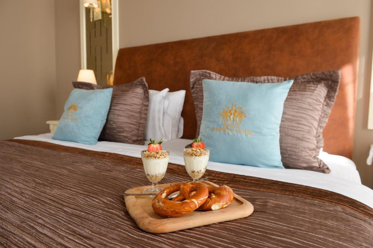 Royal Casino & Hotel Батумі Екстер'єр фото