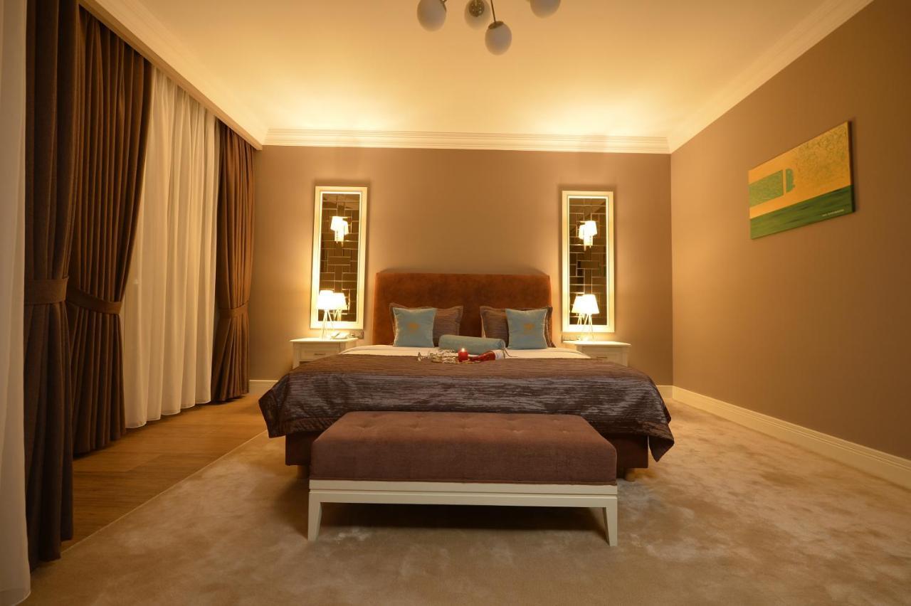 Royal Casino & Hotel Батумі Екстер'єр фото