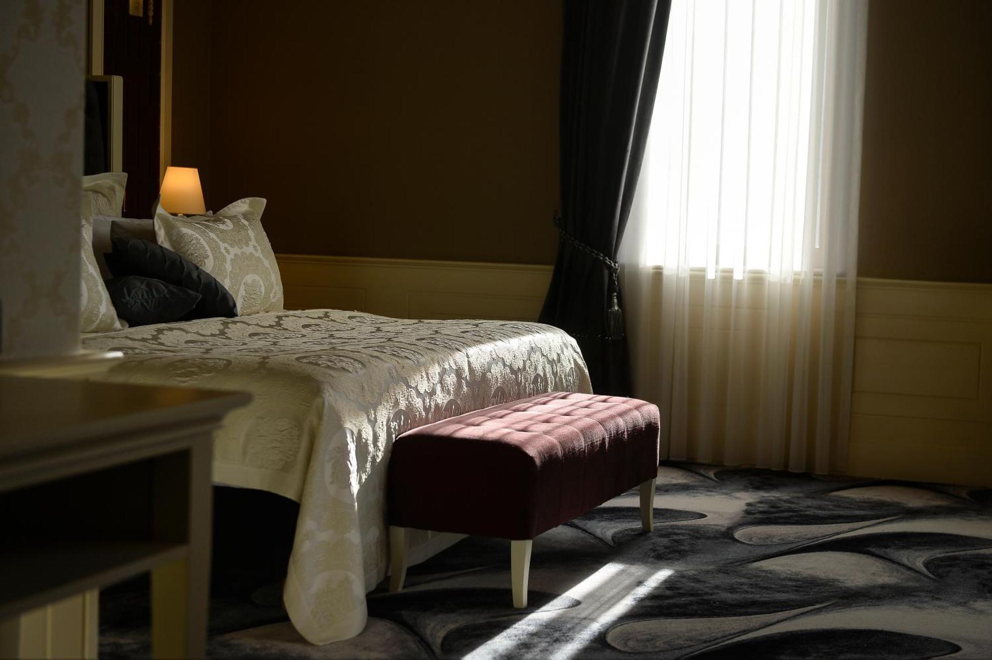 Royal Casino & Hotel Батумі Екстер'єр фото